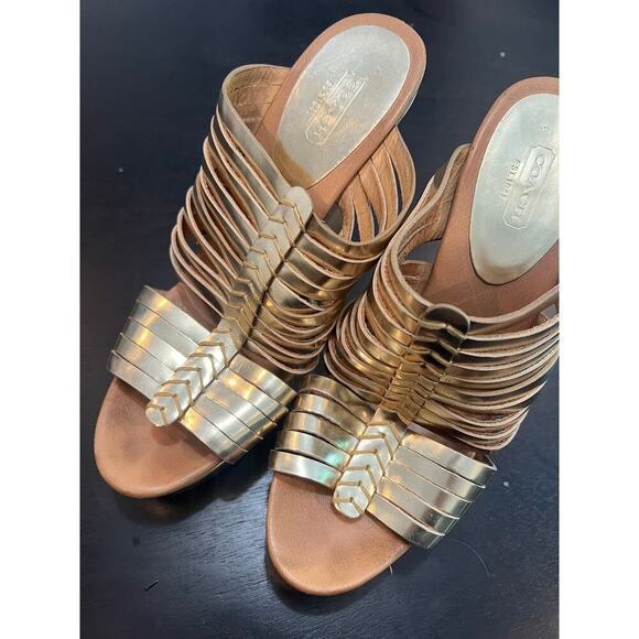 Coach Petuna Gold Wedges - Picture 2 of 13